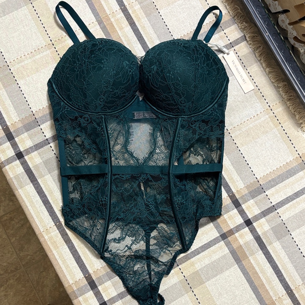 Victoria’s Secret Elegant Lace Bodysuit in Deep Green
